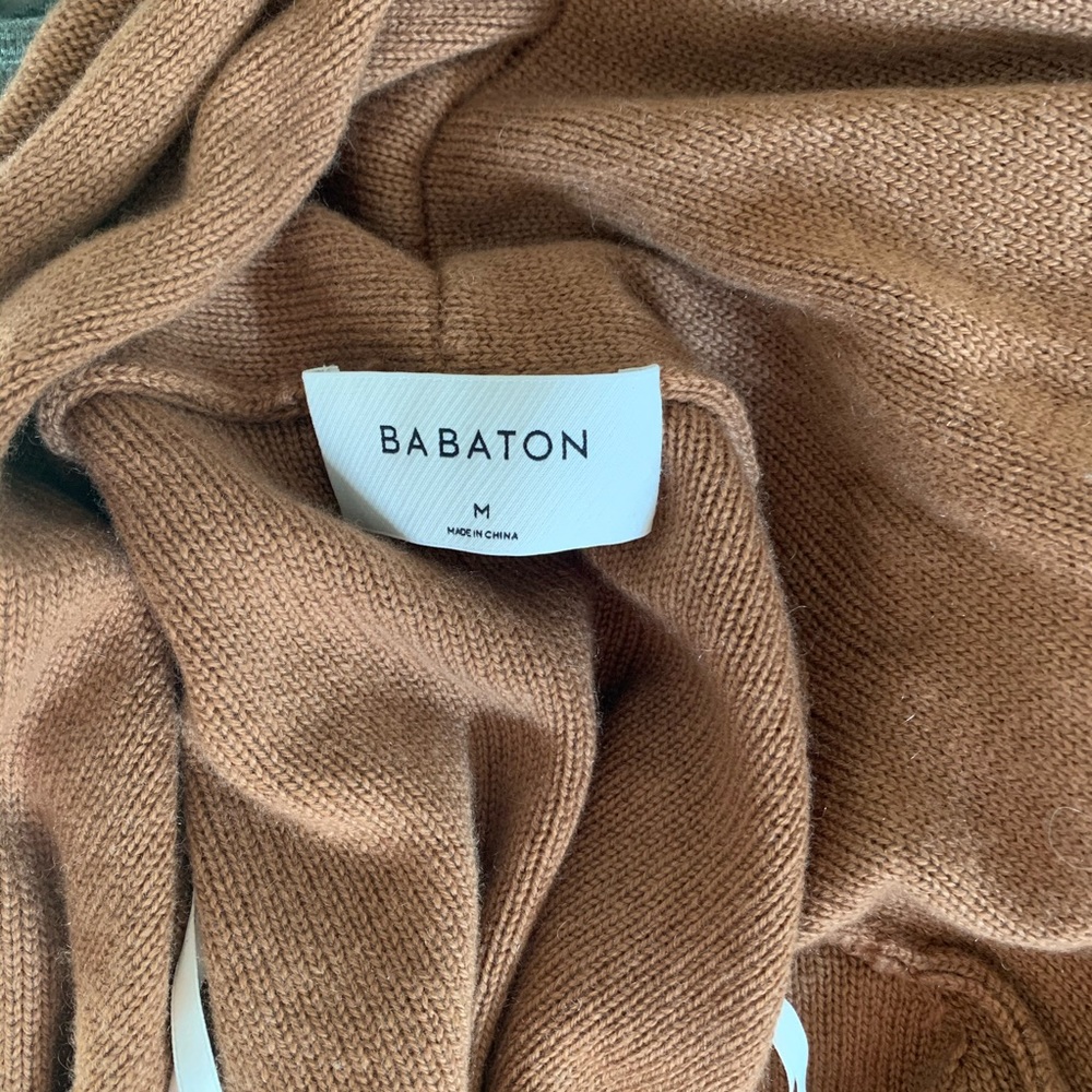 Aritzia cardigan - Picture 8 of 10